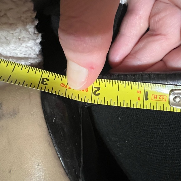 Well loves Prada shoes - Picture 8 of 8